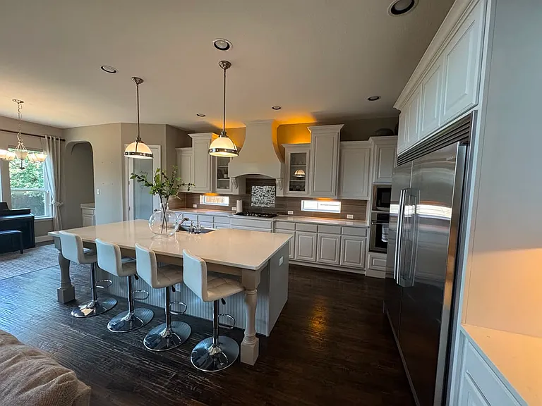 6133 Claridge Ln — Photo 11