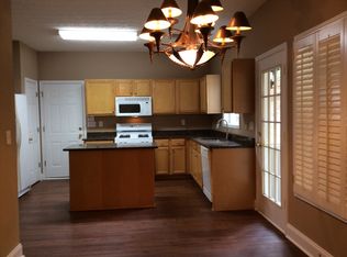 3422 Cascade Ive Dr, Buford, GA 30519