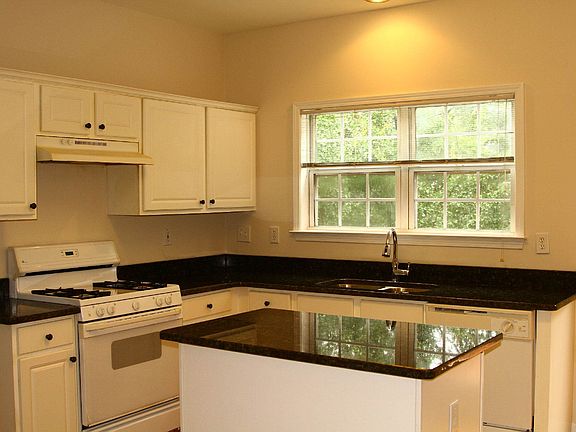 Newly renovated kitchen with Granite top
