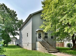 556 Irving St, Joliet, IL 60432