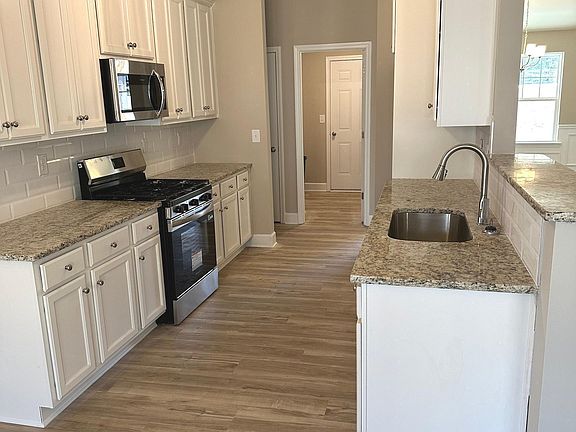 5th image of 125 Yancey Rd