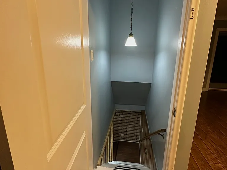 Brenda Dr — Photo 9