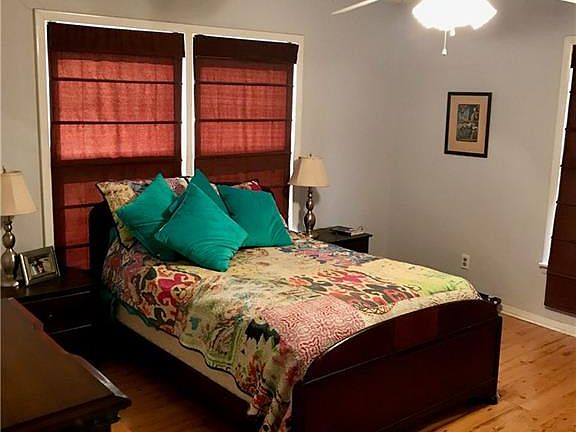 5th image of 2917 Willing Ave