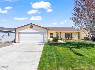 2514 S 78th Ave, Yakima, WA 98903