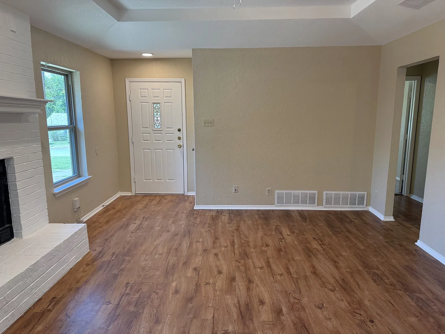 2 bed, 1097 sqft, $1,395 — Photo 4