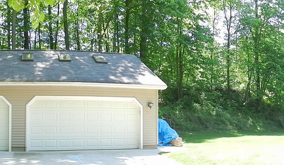 3 car garage