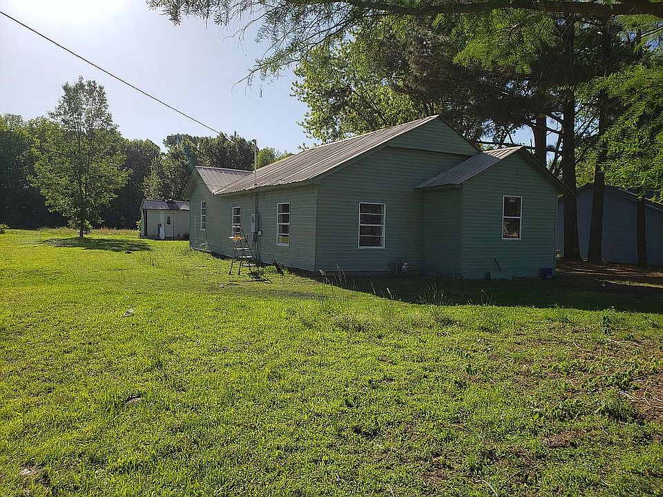 2nd image of 168 Walker Rd