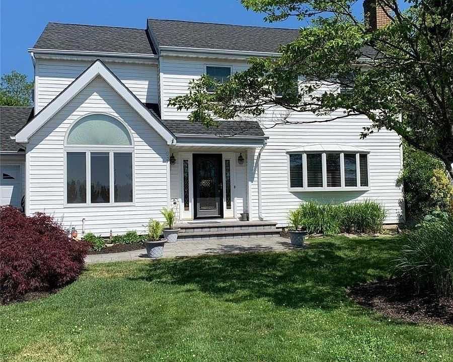 1st image of 63 Spence Ave