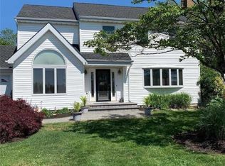 63 Spence Ave, Holtsville, NY 11742