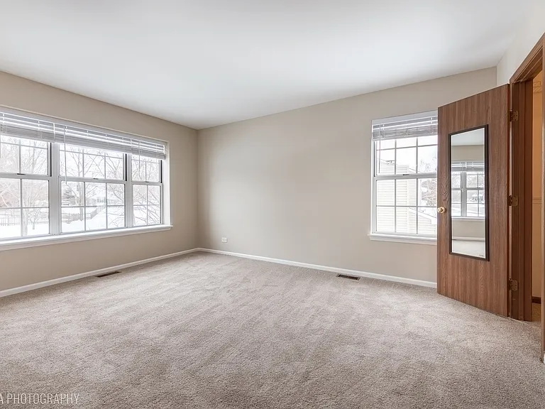 554 Abbeywood Dr — Photo 15