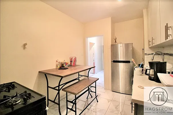 Rented by Hagstrom Management Inc | media 5