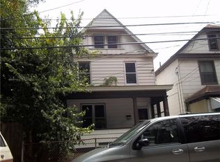 838 7th St, New Kensington, PA 15068