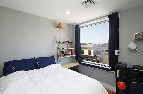 Rented by MNS | media 23