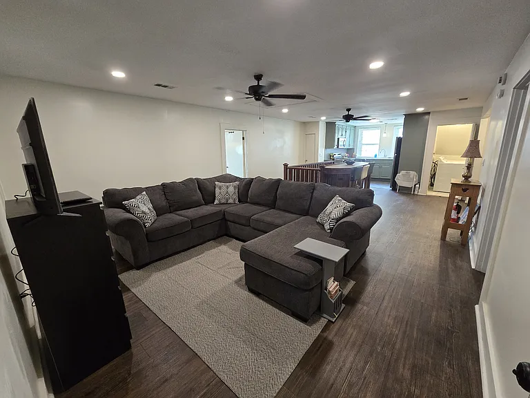 1834 Highland Ave #D — Photo 1
