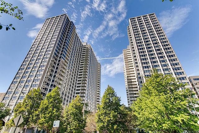 1st image of 4250 N Marine Dr APT 723