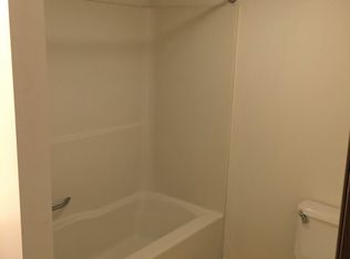 502 W Green St APT 104, Urbana, IL