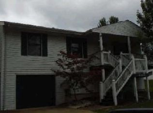 2324 Water Tower Rd, High Ridge, MO 63049