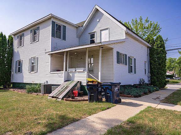 4th image of 251 Maine St