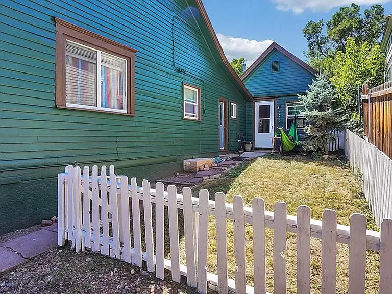 601 Manitou Ave #6 — Photo 3