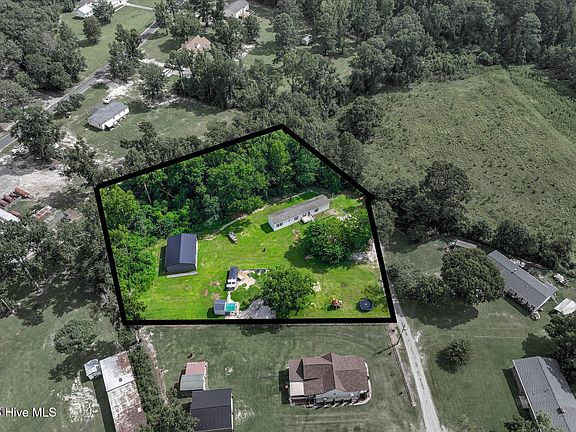 2nd image of 623 Hendricks Hill Drive