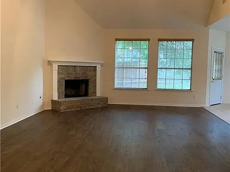 1724 Fort Grant Dr — Photo 12