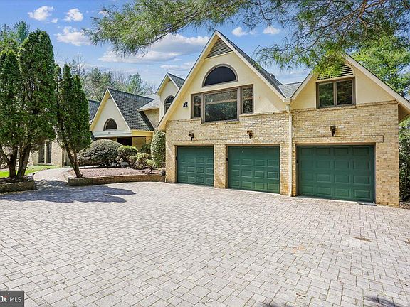 2nd image of 11112 Tara Rd