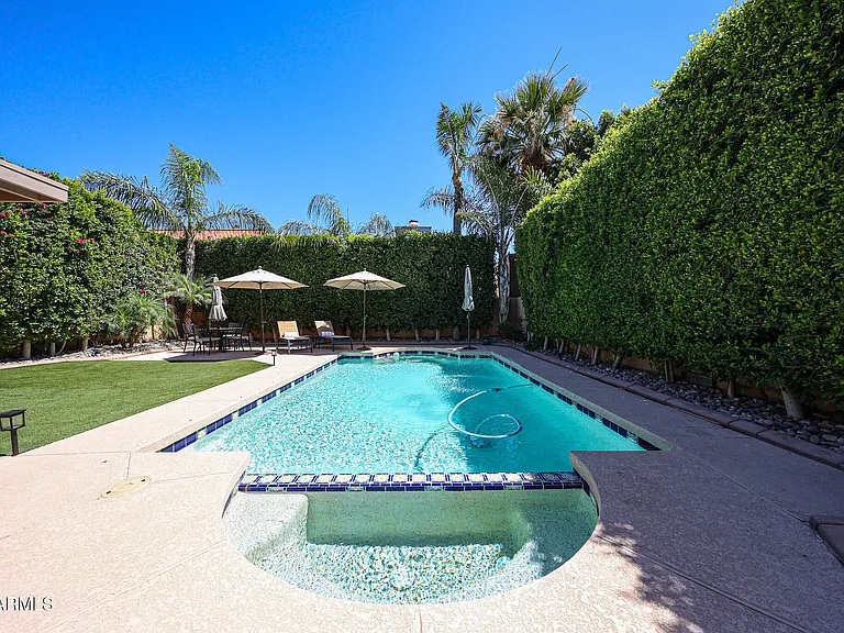 8085 E Del Trigo — Photo 33