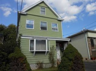 461 Summit Ave, Carlstadt, NJ 07072