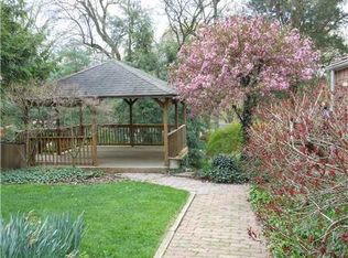 725 Valleyview Rd, Pittsburgh, PA 15243