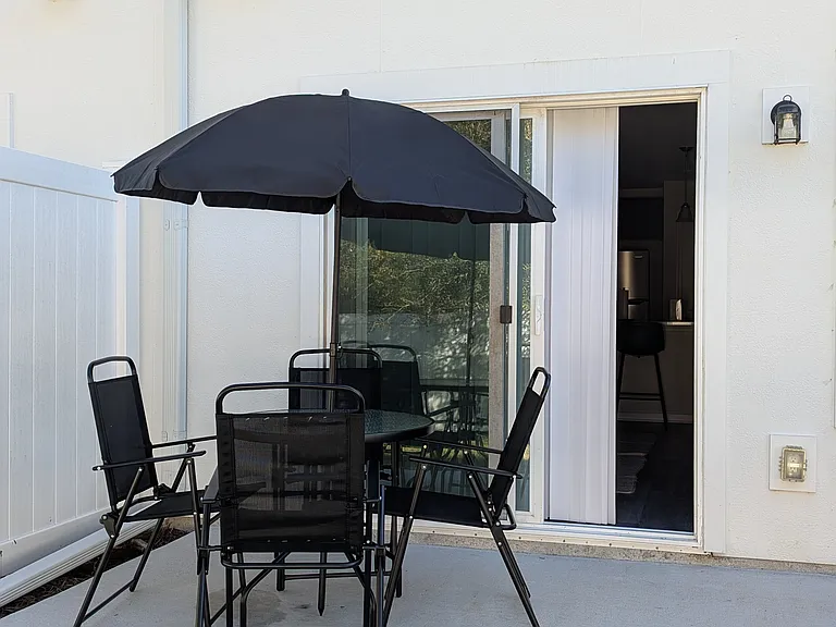 1708 Cocoanut Dr — Photo 33