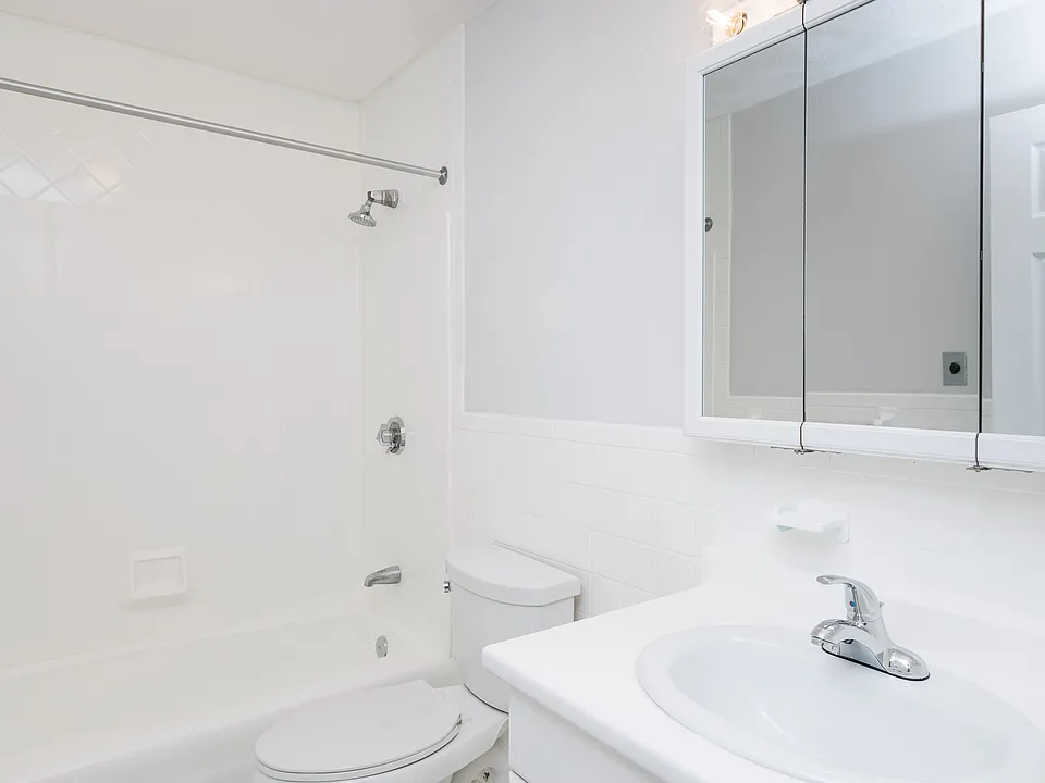 162 Summer St #6