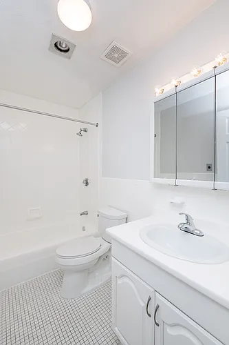 162 Summer St #6 Photo 1