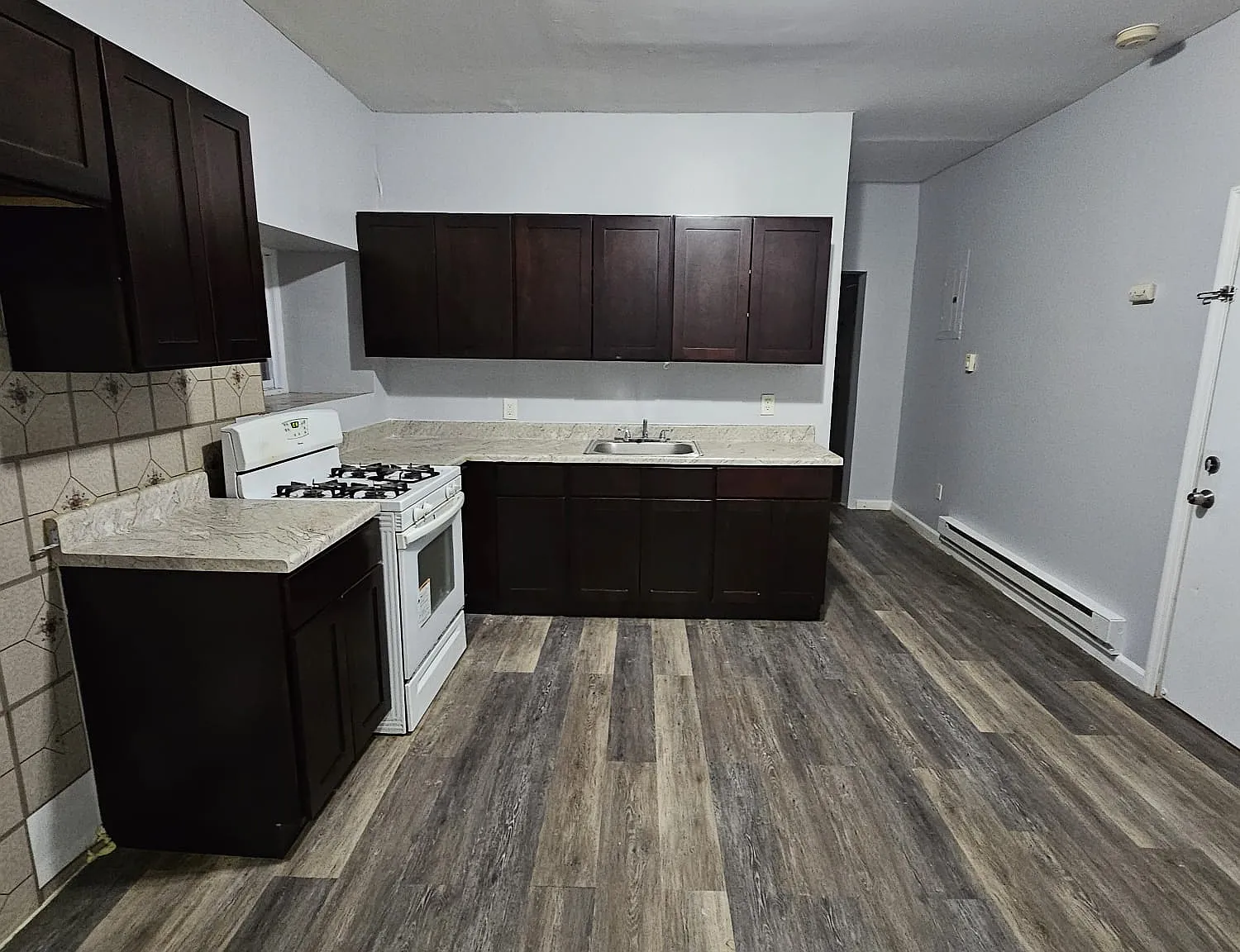 3 bed, $2,250 — Photo 4