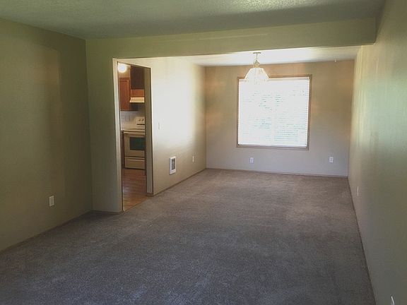 3rd image of 17400 SE 2nd St