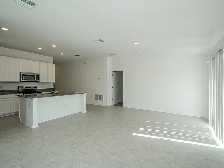 519 Patton Loop — Photo 3