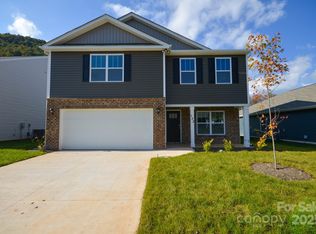 133 Creekwalk Ln, Waynesville, NC 28785