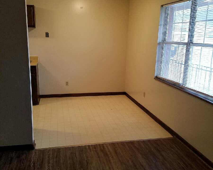 1st image of 332 Forestal Dr #10