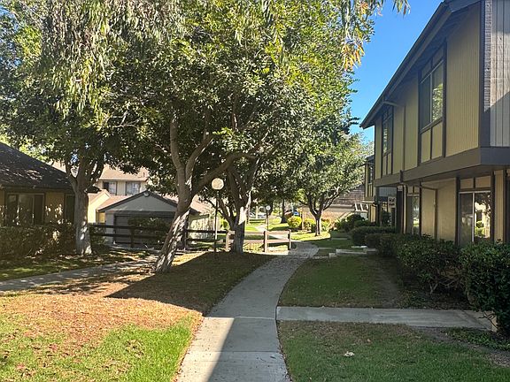 2nd image of 1630 Parrot Ct #Townhouse