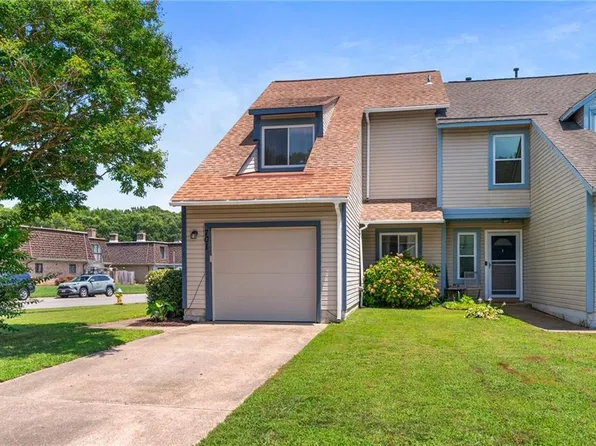 701 Hecate Dr, Virginia Beach, VA 23454