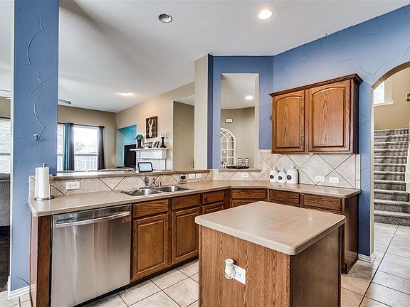 4th image of 2071 Ashbourne Dr
