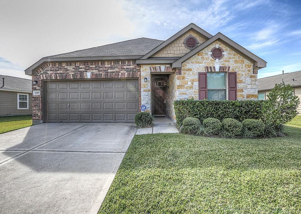 1st image of 15507 Harris Canyon Ln