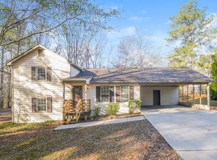 1860 Rainbow Ln, Powder Springs, GA 30127