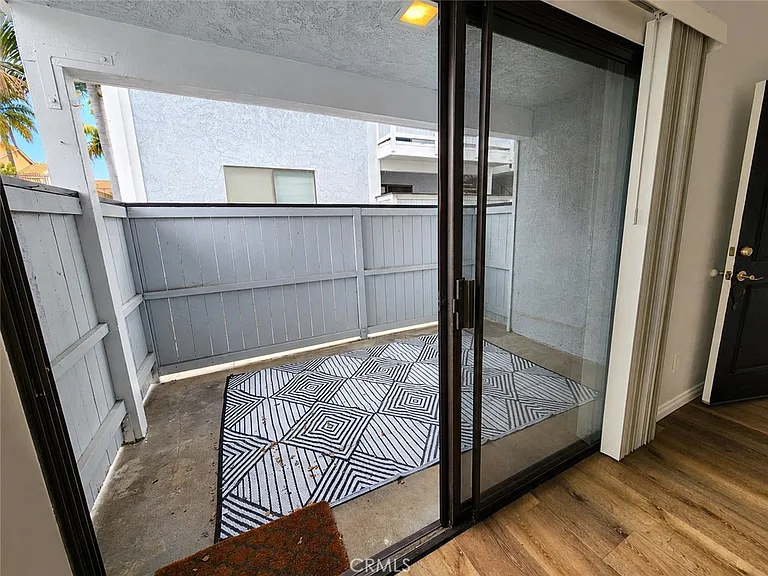 131 S Poplar Ave #26 — Photo 6