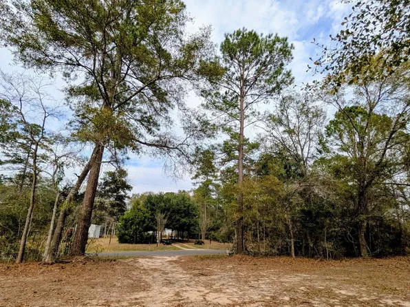 5544 Tall Pine Rd, Navasota, TX 77868