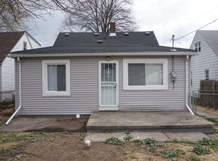 26335 Hopkins St, Inkster, MI 48141