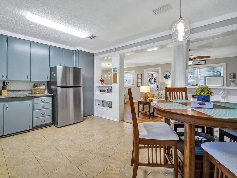 513 Demere Rd — Photo 18