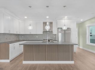 22 Irving Ave, Newark, NJ 07112