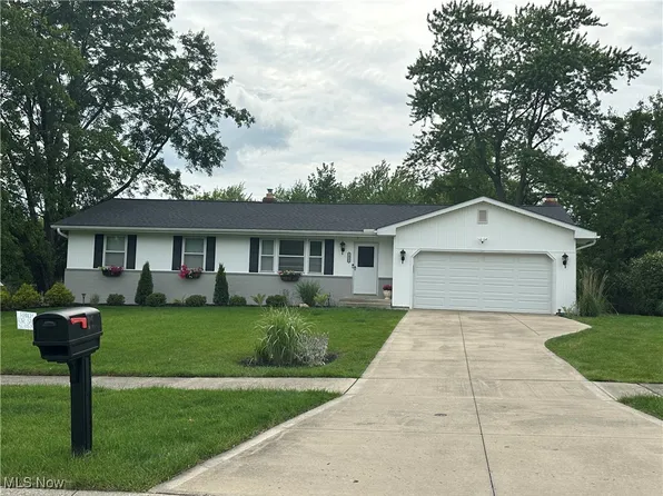 7936 Twin Oaks Dr, Broadview Heights, OH 44147