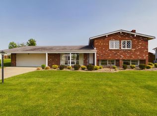 24 Briarwood Dr, Wheeling, WV
