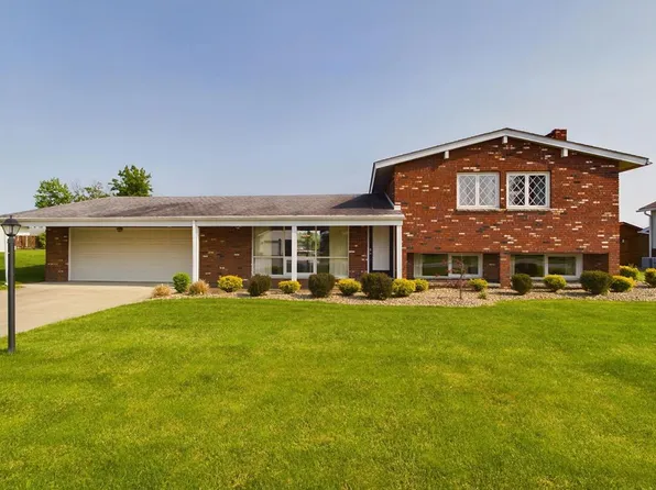24 Briarwood Drive, Wheeling, WV 26003